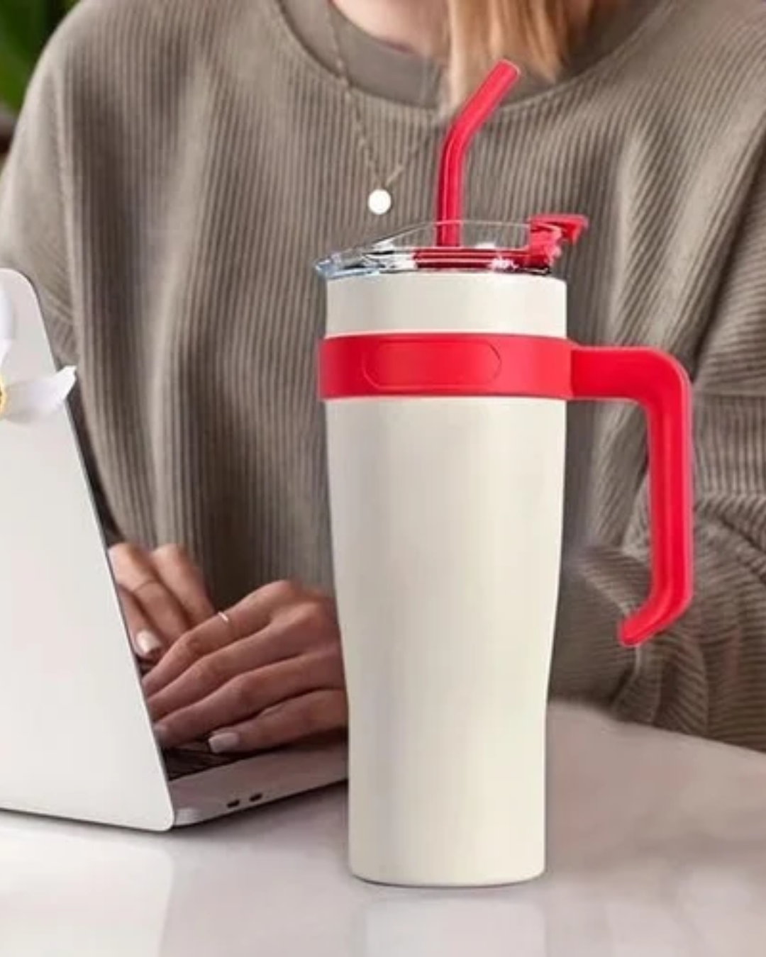 Tumbler Bottle With Lid and Straw